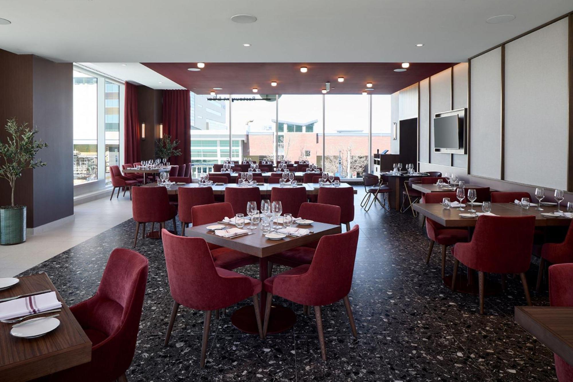 Courtyard By Marriott Montreal Laval Hotell Eksteriør bilde